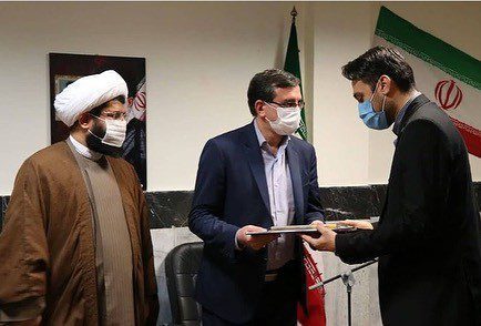 نشست صمیمانه ، با خبرنگاران و اصحاب رسانه باروزگذشته حسین حق وردی نماینده مردم شریف حوزه مشق، حجت الاسلام والمسلمین ...