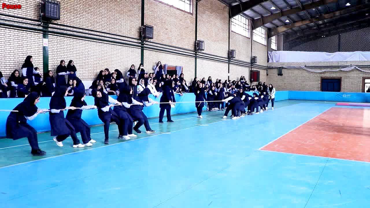 جشنواره ورزشی دانش‌ آموزان مدرسه دخترانه راز در صفادشت برگزار شد