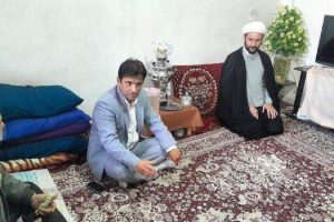 دیدار امام جمعه صفادشت با دو خانوار تحت حمایت کمیته امداد