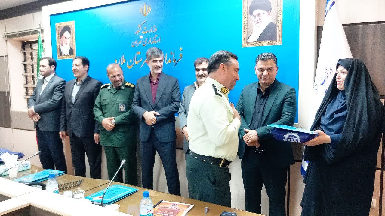 عوامل و دست‌اندرکاران مانور بزرگ پدافند غیرعامل شهرستان ملارد تجلیل شدند