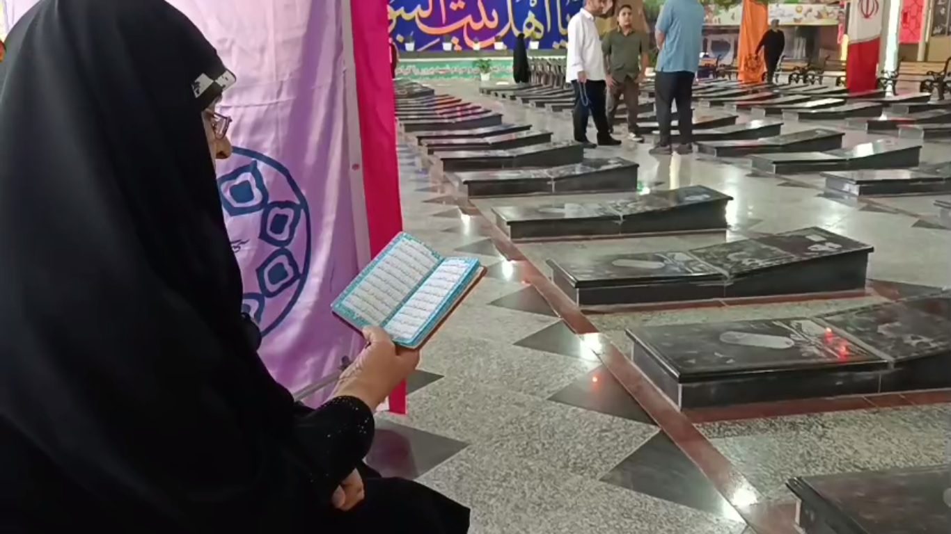 غرفه‌های فرهنگی به یاد شهدا هر پنجشنبه در گلزار شهدای ملارد برپا می‌شود