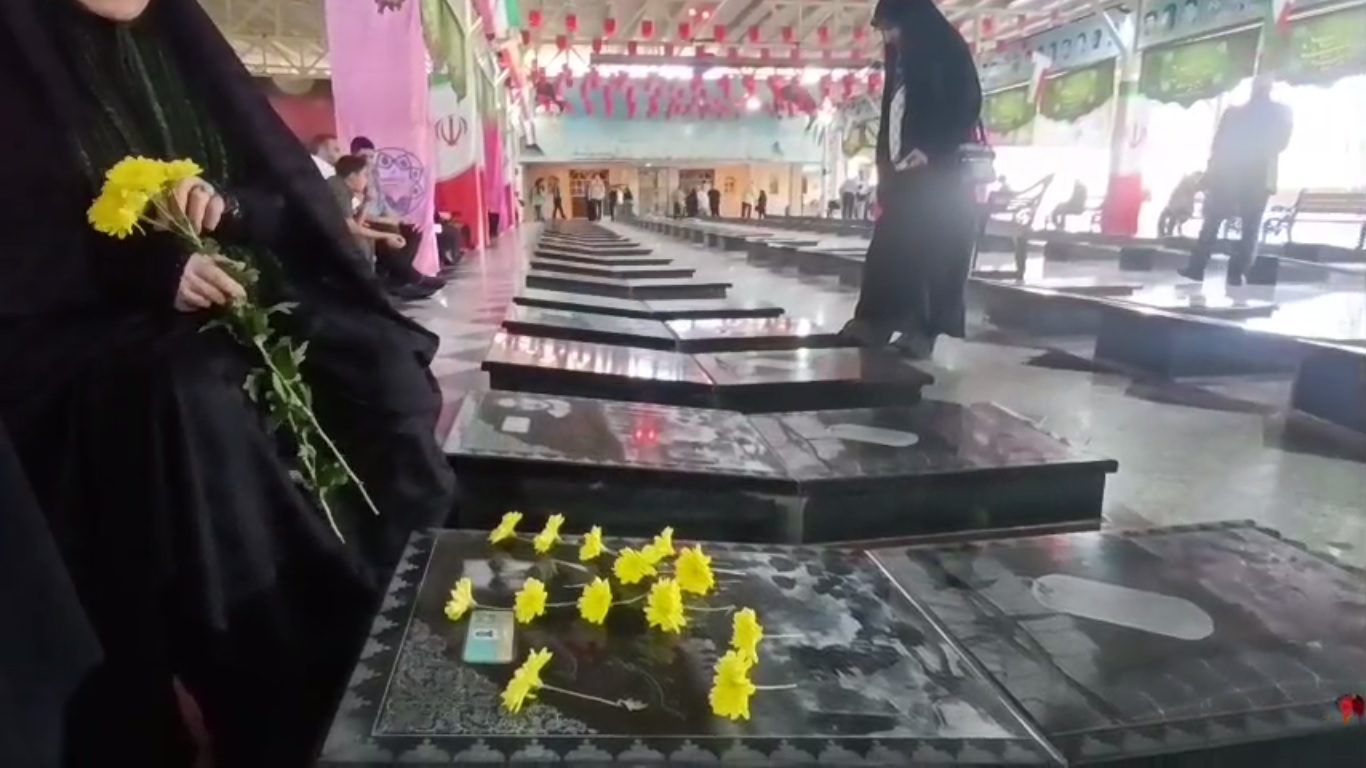 غرفه‌های فرهنگی به یاد شهدا هر پنجشنبه در گلزار شهدای ملارد برپا می‌شود