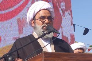 امام جمعه ملارد: نسل امروز باید با ایمان و علم پرچم استقلال را به قله برساند