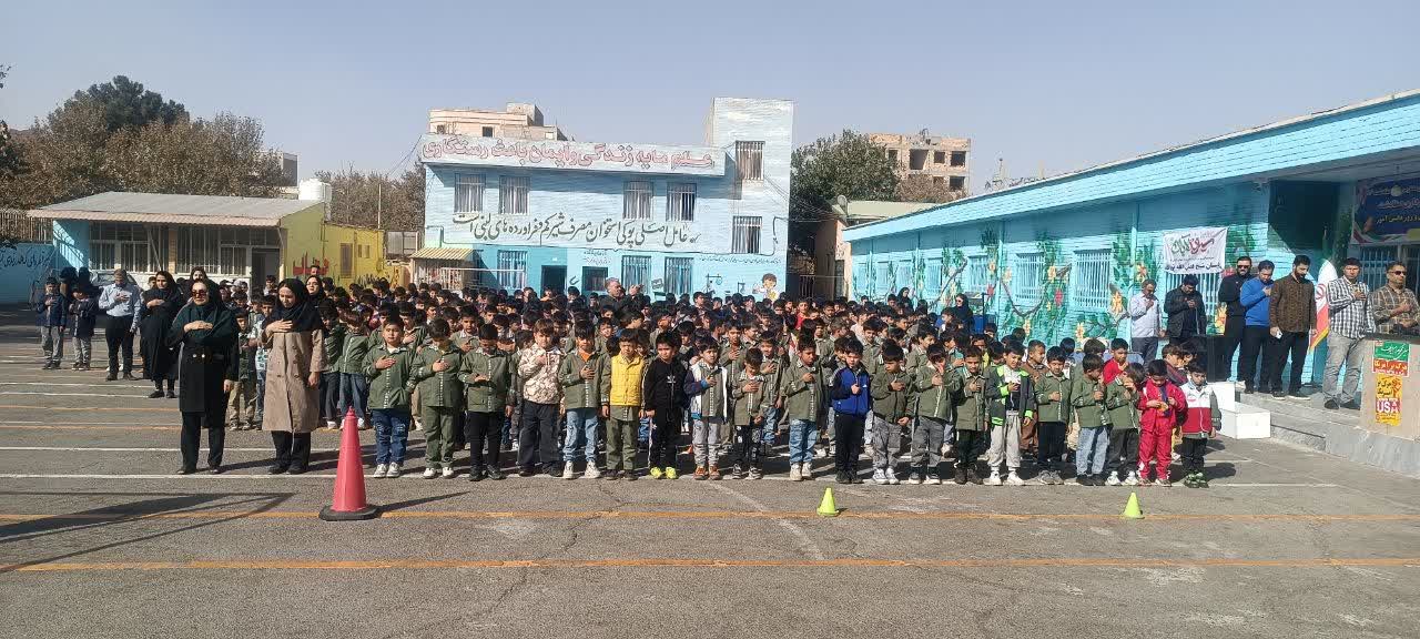 برگزاری نخستین دوره مسابقات دومیدانی دانش‌ آموزان صفادشت