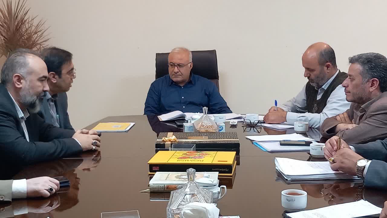 تسریع در اجرای طرح‌های نیروگاه خورشیدی در ملارد