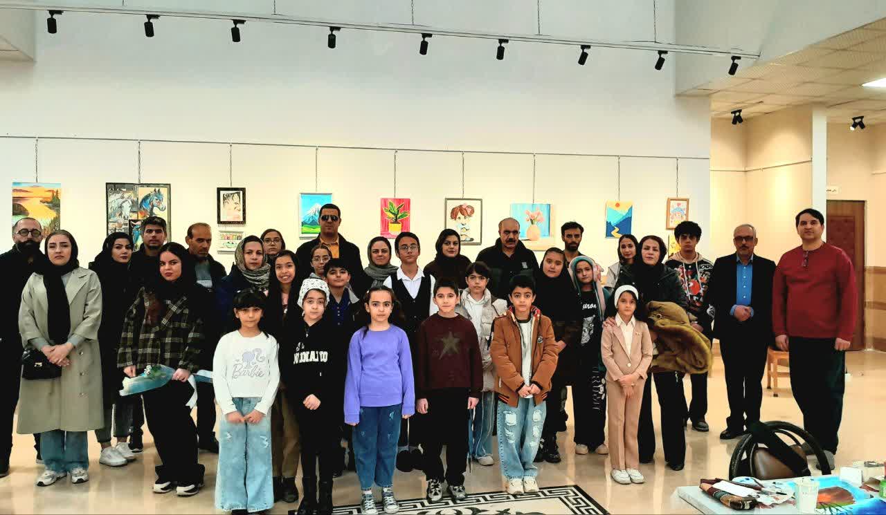 افتتاح نمایشگاه نقاشی «ایران سرافراز» در ملارد