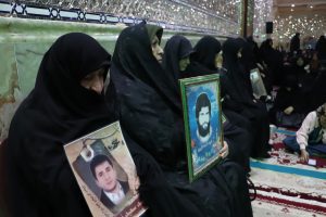 تجلیل از مادران و همسران شهدا در مراسم وفات حضرت ام‌البنین (س) شهرستان ملارد