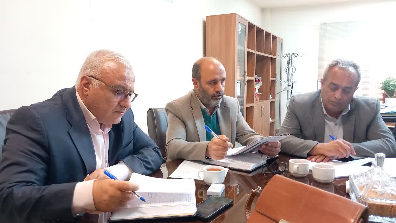 نظارت بر واحدهای صنفی عرضه‌کننده اقلام اساسی در ملارد افزایش می‌یابد