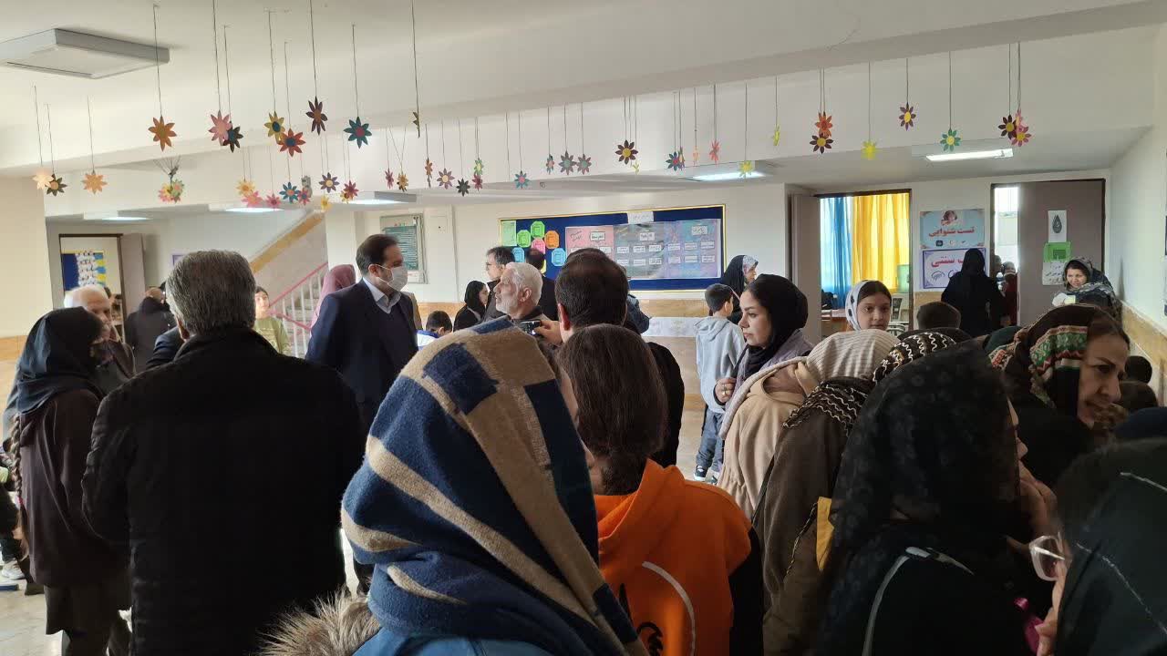 ارائه خدمات رایگان پزشکی و دندانپزشکی به ساکنان شهرک امید صفادشت