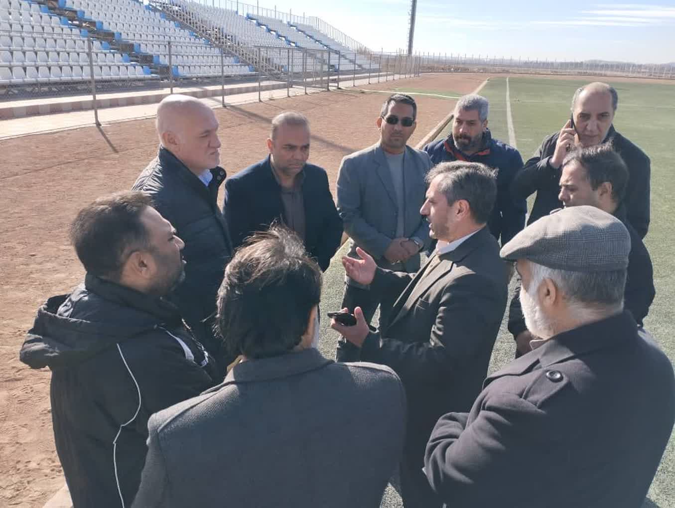 بازدید مدیرکل ورزش و جوانان تهران از ورزشگاه شهید سلیمانی ملارد برای تکمیل فاز دوم و رفع نواقص