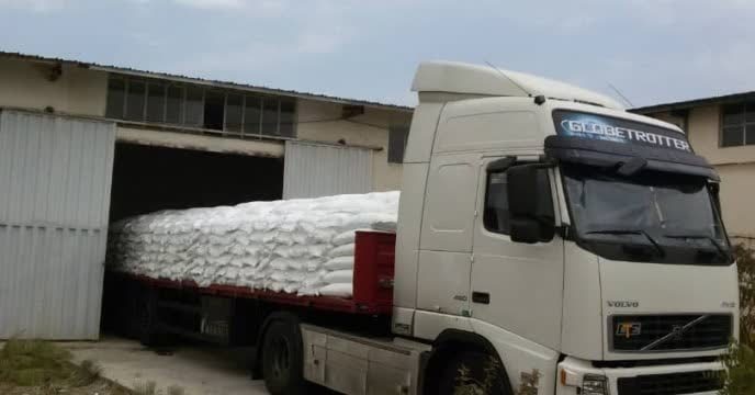 حمل و توزیع کود اوره به میزان 50 تن به انبار تعاونی روستایی امیرکبیر ملارد