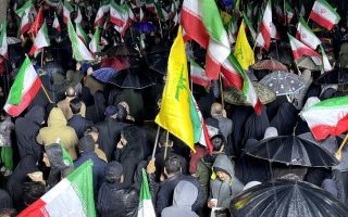 اجتماع ملاردی ها زیر بارش باران رحمت الهی