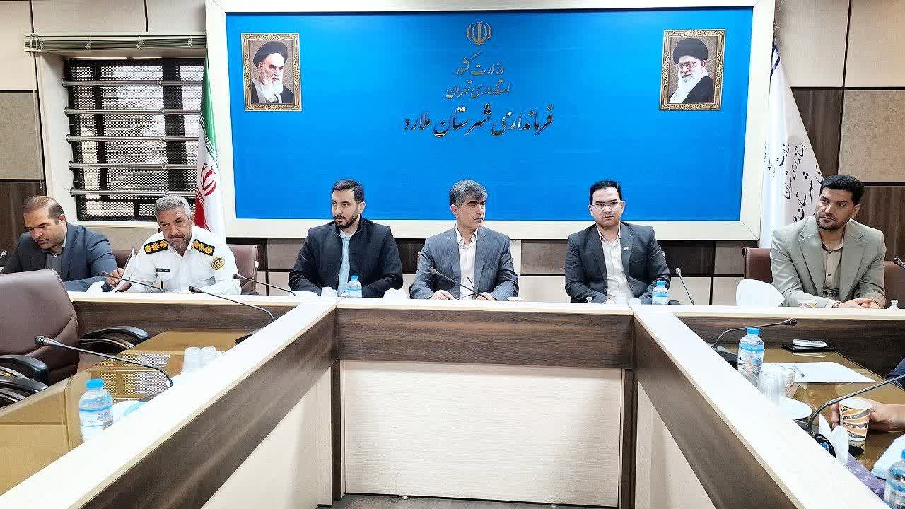 فرماندار ملارد : وانت ‌بارهای سد معبر جمع‌ آوری شوند