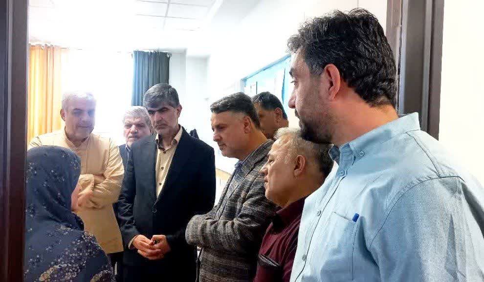 بازدید معاون وزارت بهداشت از خدمات پزشکی جهادی در روستای بیدگنه ملارد