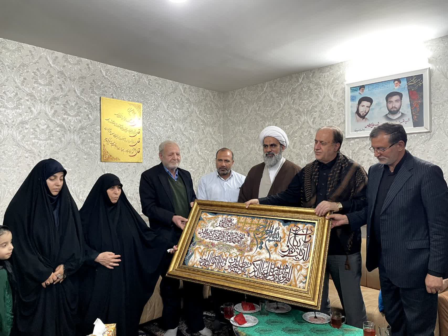 دیدار نایب رئیس مجلس با خانواده شهیدان میری در ملارد