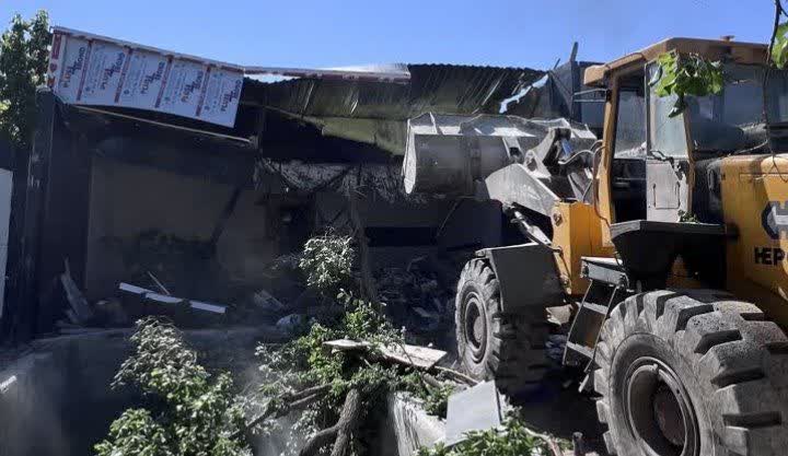 قلع و قمع ۶۰ ساخت‌ و ساز غیرمجاز در روستای کهریزک صفادشت
