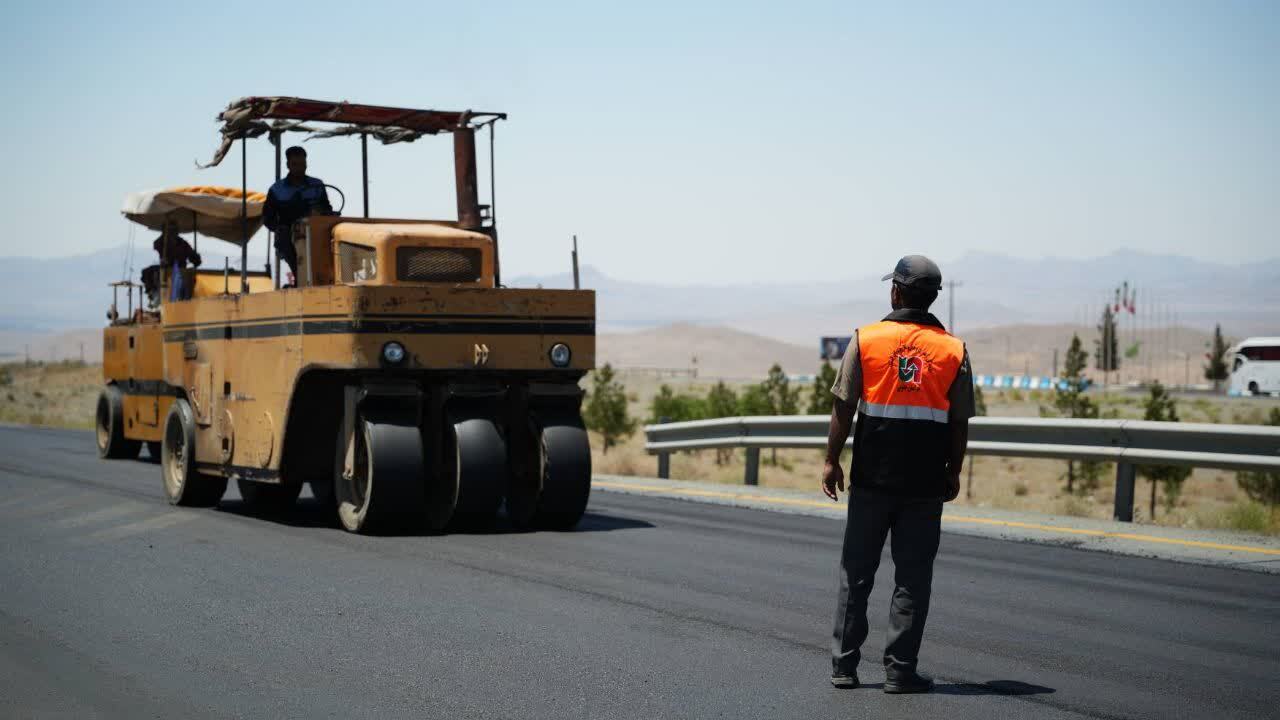 آغاز روکش آسفالت مسیر بیمارستان شهدای سلامت تا خیابان دکتر حسابی مارلیک