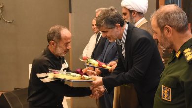 تجلیل از ۵۳ آزاده سرافراز ملارد در سالروز ورود به میهن