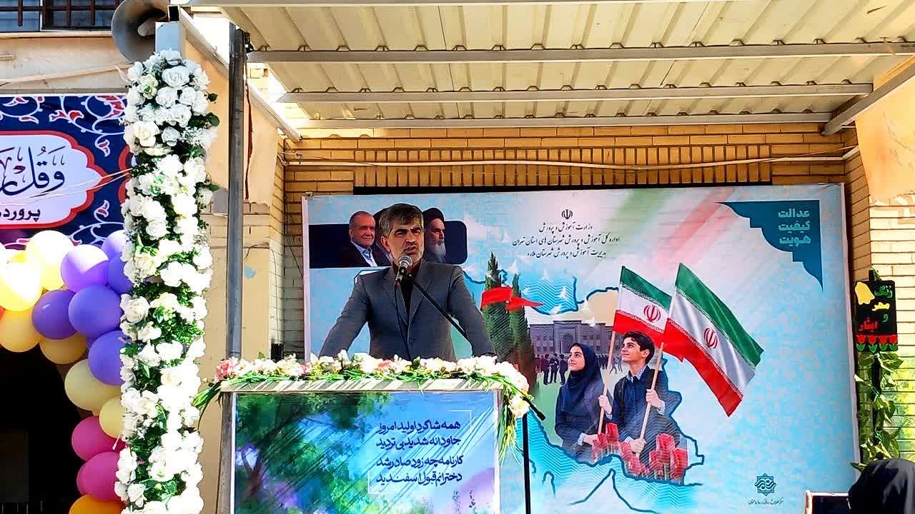 جشن شکوفه‌ ها در ملارد ؛ آغاز سال تحصیلی با ۷۷ هزار دانش‌آموز