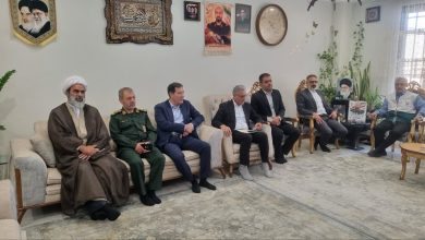 دیدار مدیران ملارد با خانواده دو شهید والامقام