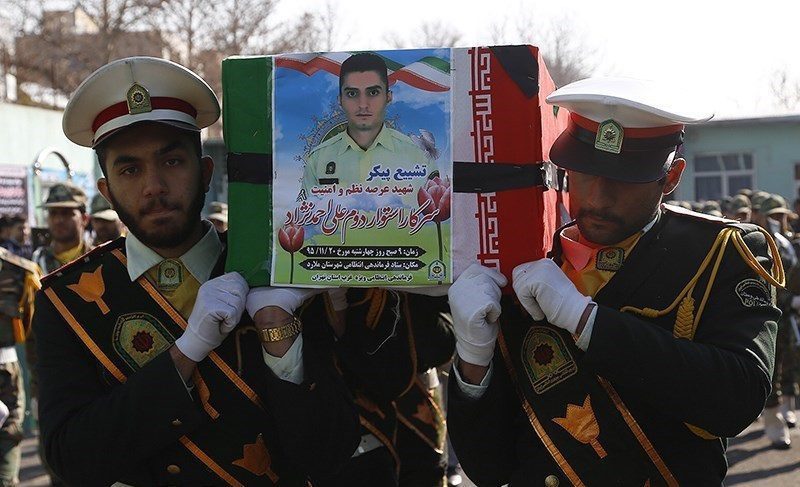 پيكر شهيد استوار دوم علی احمدنژاد در شهرستان ملارد تشييع شد