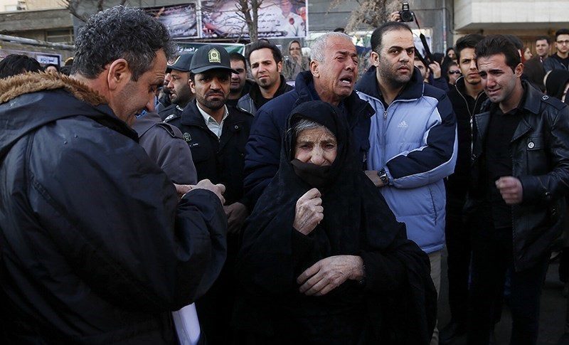 پيكر شهيد استوار دوم علی احمدنژاد در شهرستان ملارد تشييع شد