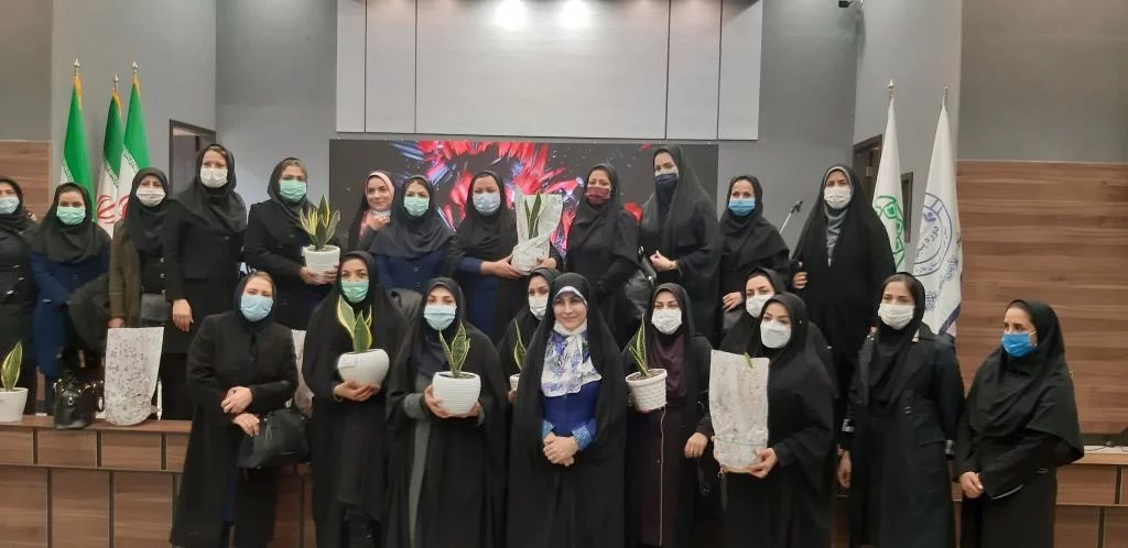 تجلیل از بانوان شاغل شهرداری ملارد به مناسبت گرامیداشت مقام مادر و روز زن