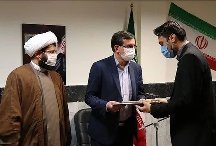 نشست صمیمانه ، با خبرنگاران و اصحاب رسانه باروزگذشته حسین حق وردی نماینده مردم شریف حوزه مشق، حجت الاسلام والمسلمین ...