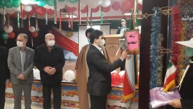 نواختن زنگ انقلاب در مدرسه شهدای اقتدار ملارد