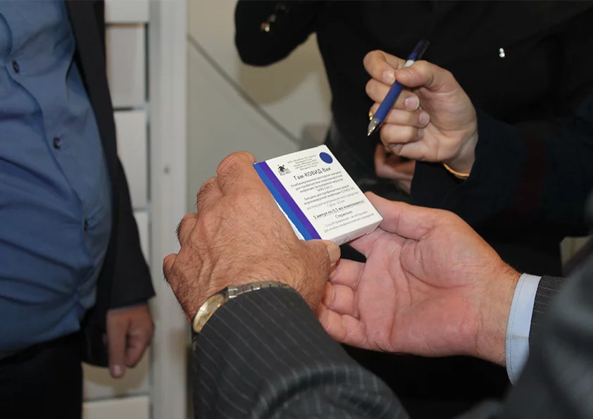 تحویل اولین سری واکسن روسی کرونا به شبکه بهداشت و درمان ملارد