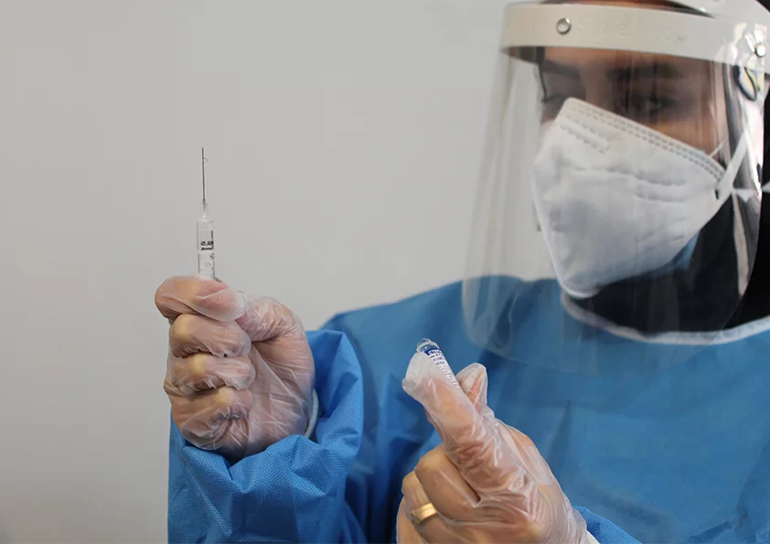 تحویل اولین سری واکسن روسی کرونا به شبکه بهداشت و درمان ملارد