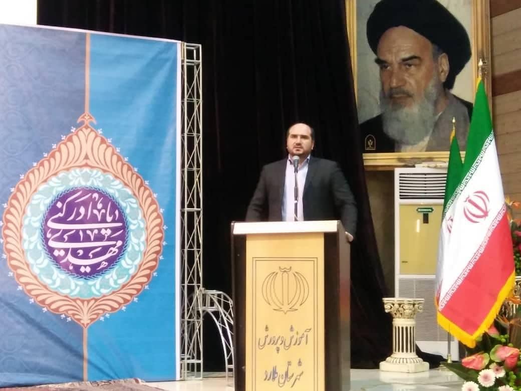 منصوری استاندار تهران در آیین تکریم و معارفه فرماندار ملارد