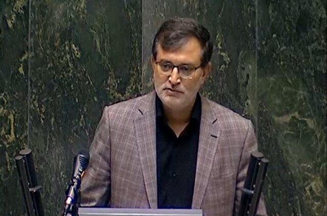 حق وردی شهرستان ملارد حتی یک تخت بیمارستانی ندارد
