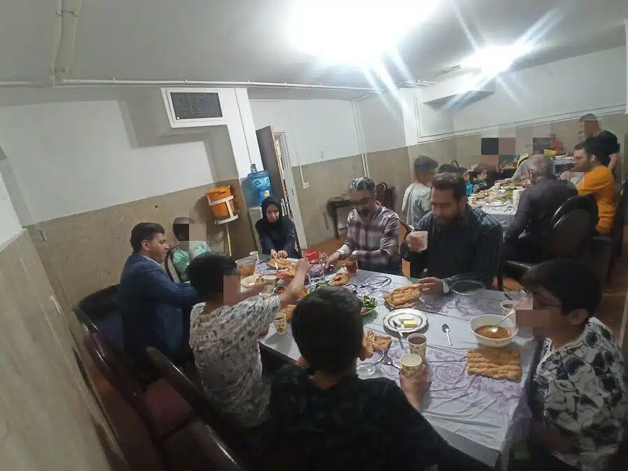 برگزاری مراسم ضیافت افطار همراه با فرزندان مرکز خیریه