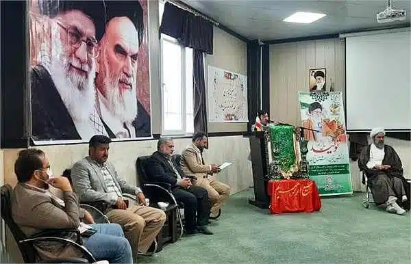 امام جمعه ملارد: شاعران نسبت به مسائل فرهنگی و اقتصادی نباید بی‌ تفاوت باشند