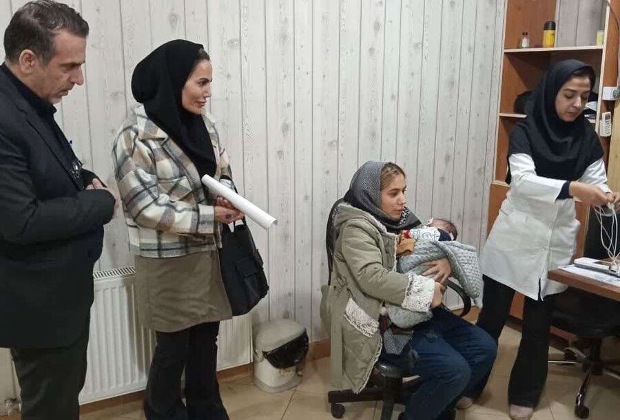 بازدید کارشناسان بهزیستی از پایگاههای طرح غربالگری شنوایی سنجی