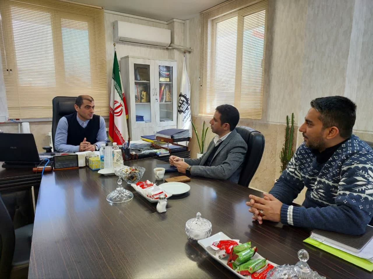دیدار سرپرست اداره ورزش و جوانان با رئیس هیات ورزش کارگری و مدیرعامل شهرک صنعتی غیردولتی صفادشت