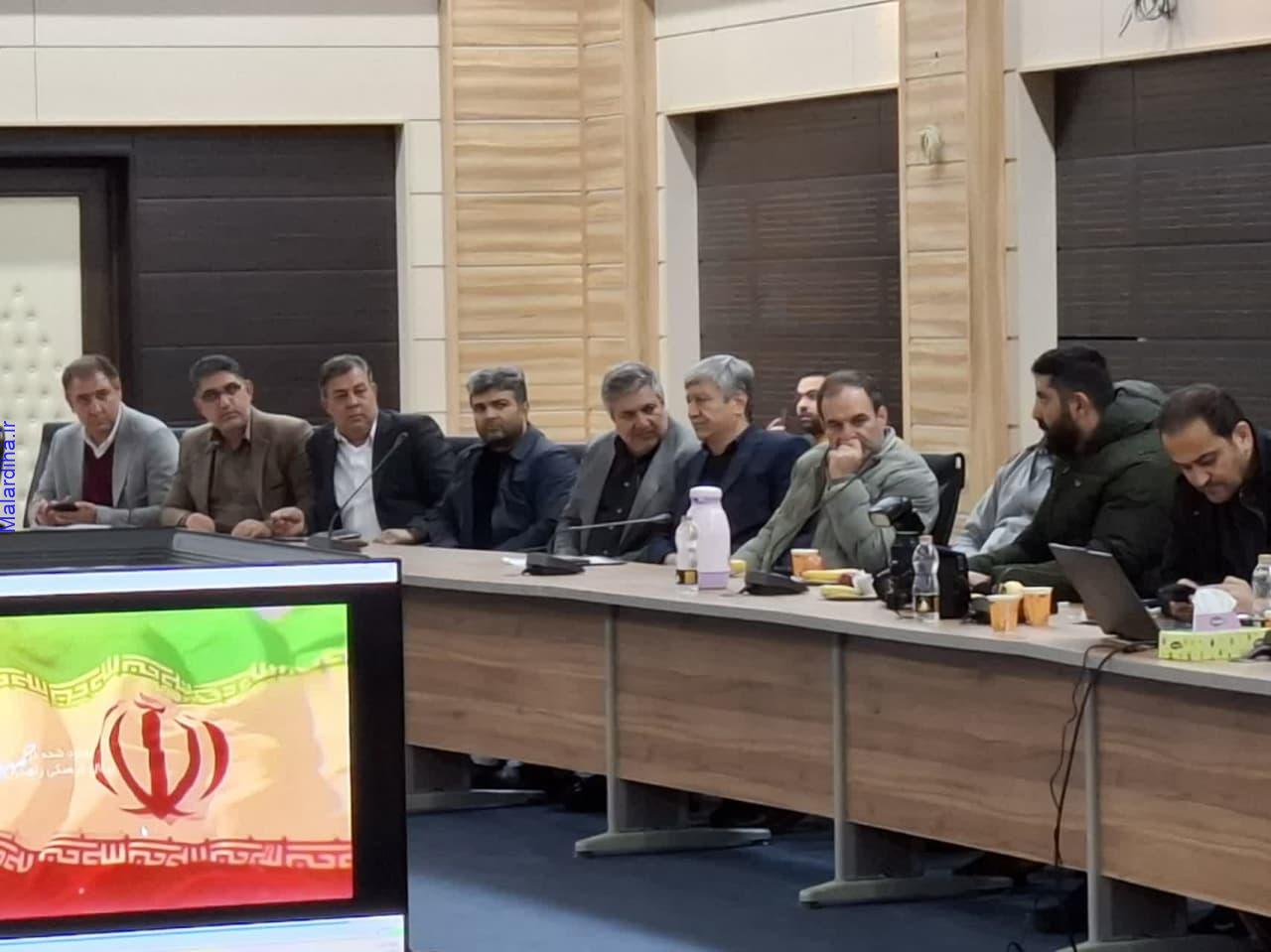نشست فعالان اقتصادی شهرستان ملارد با معاون استاندار تهران