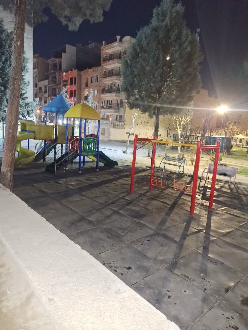 نظافت بوستان ها و فضای سبز شهری ملارد