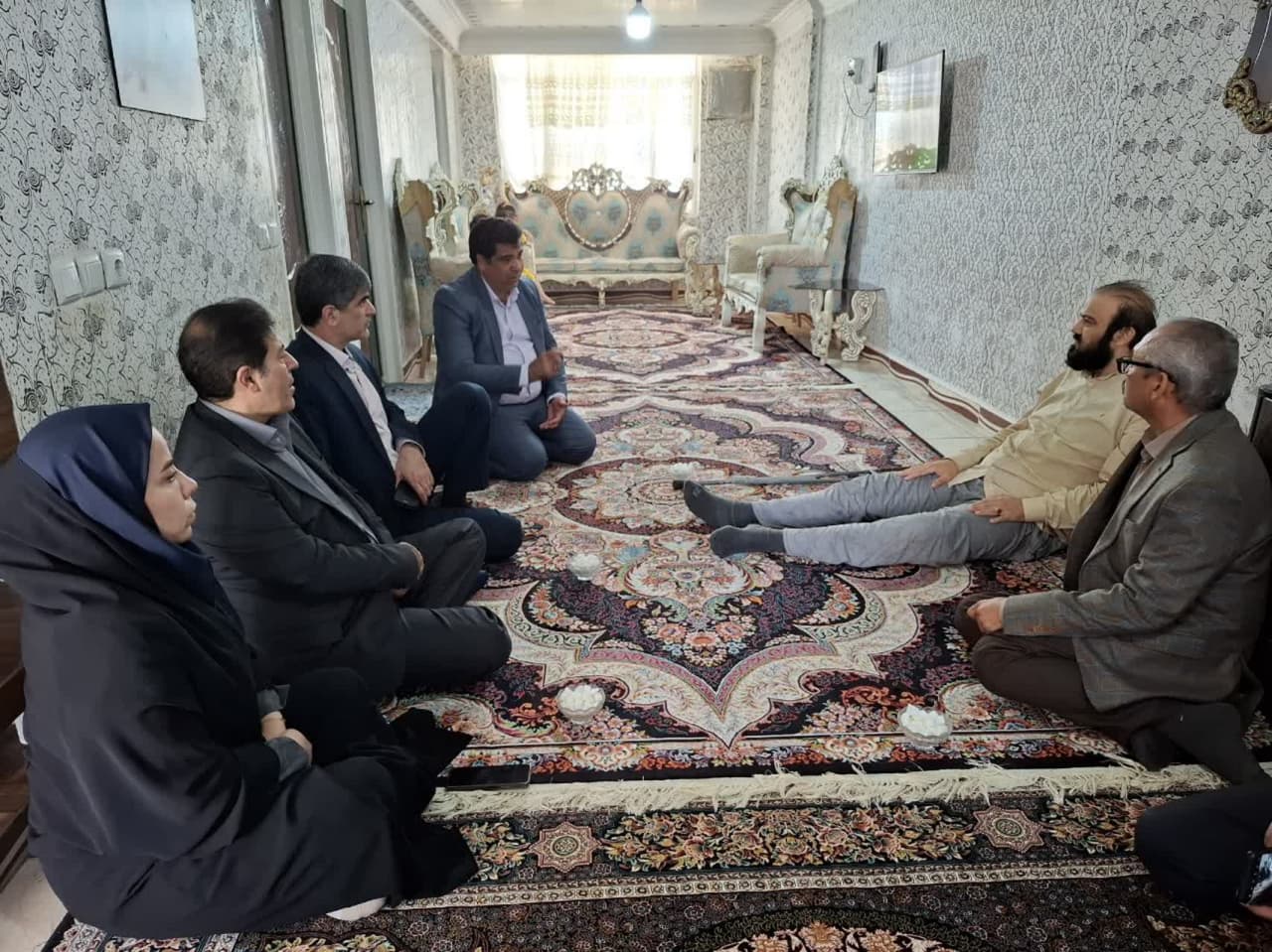 سرپرست فرمانداری ملارد از خبرنگار جام جم عیادت کرد