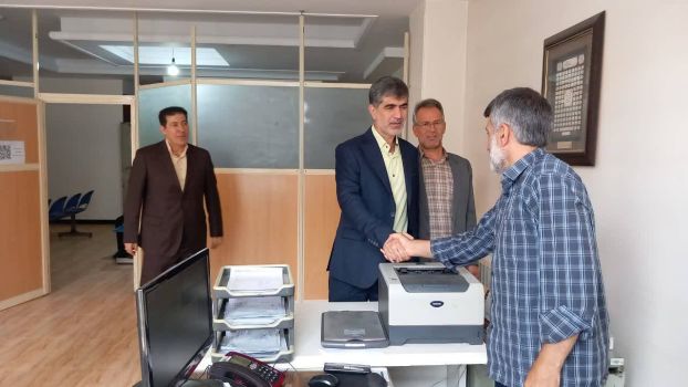 بازدید فرماندار ملارد از اداره کمیته امداد