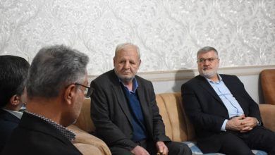 دیدار استاندار تهران با خانواده شهید مرتضی میری-