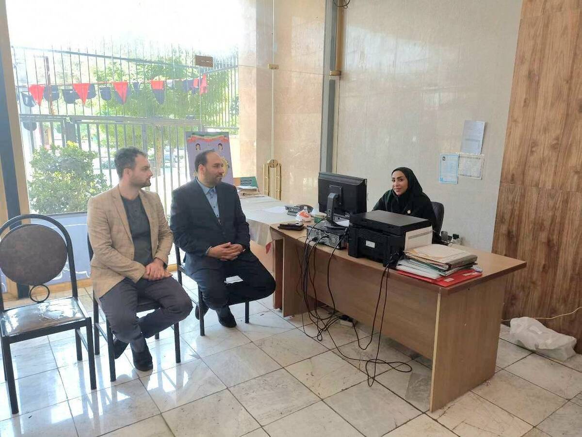 بازدید مدیر صندوق استان از کارگزاری شهرستان ملارد