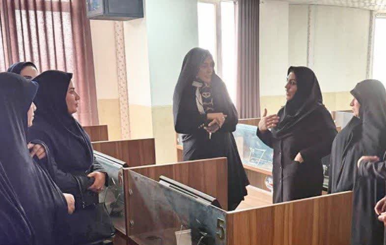 بانوان دستگاه های اجرایی ملارد از مرکز آموزش فنی‌ و حرفه‌ ای بازدید کردند