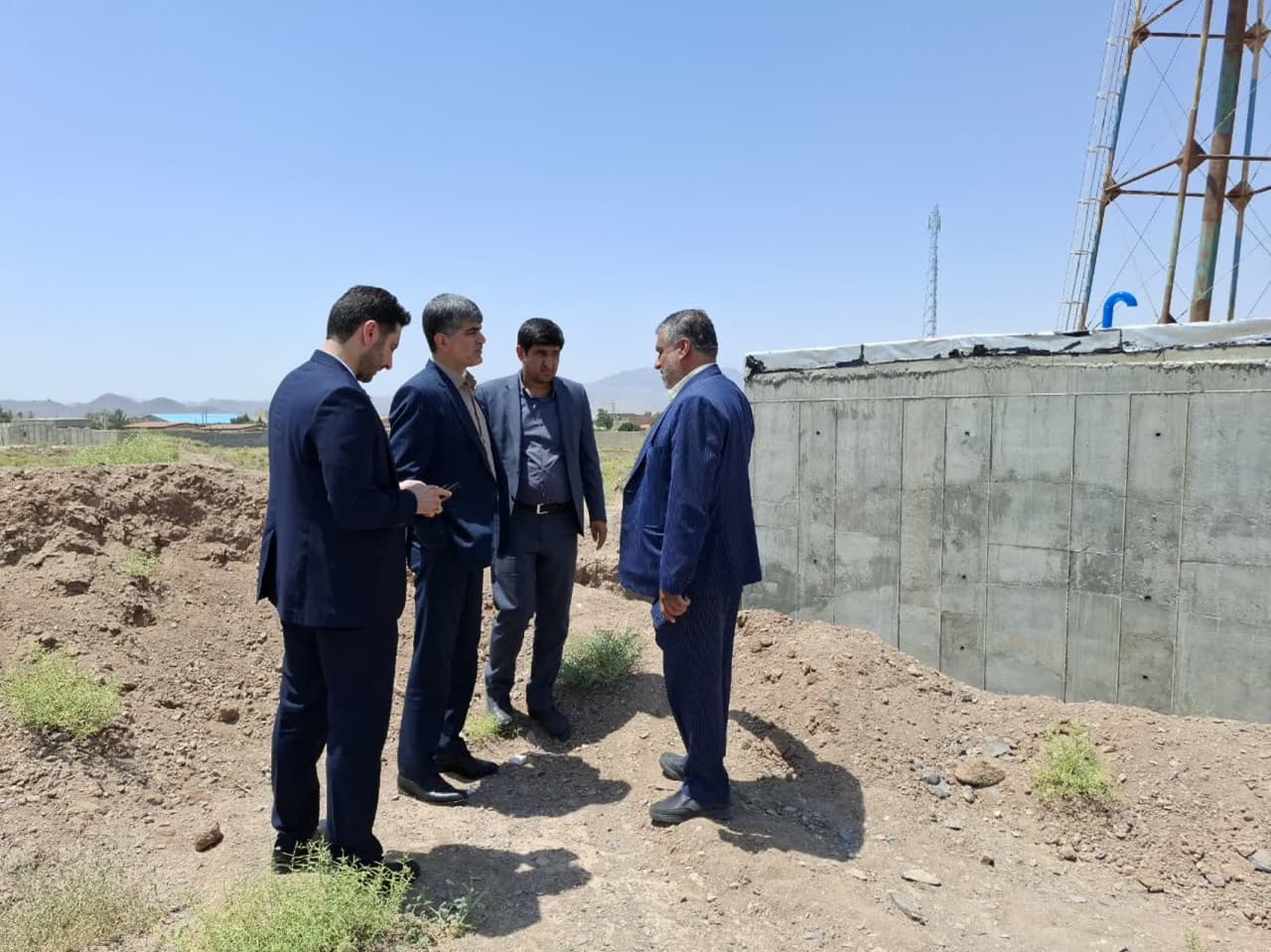 بهره‌ برداری از مخزن ۵۰۰ متر مکعبی روستای شش صفادشت به ‌زودی