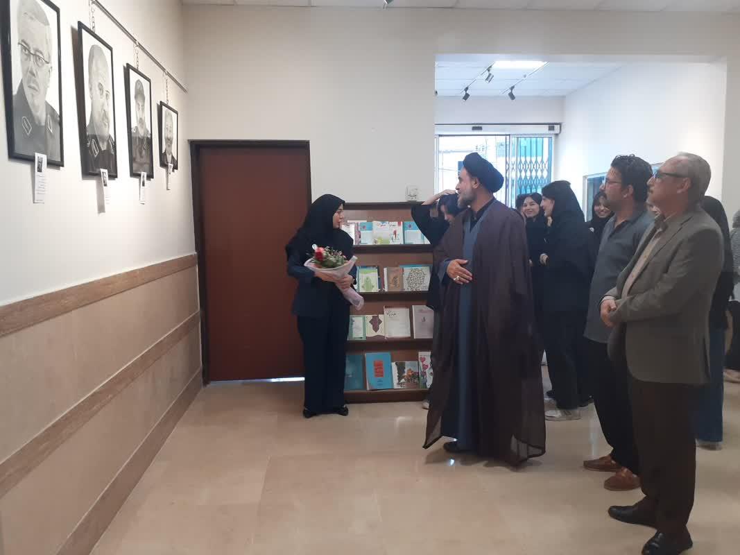 نمایشگاه نقاشی گروهی "بر مدار ایثار" در شهرستان ملارد رونمایی شد