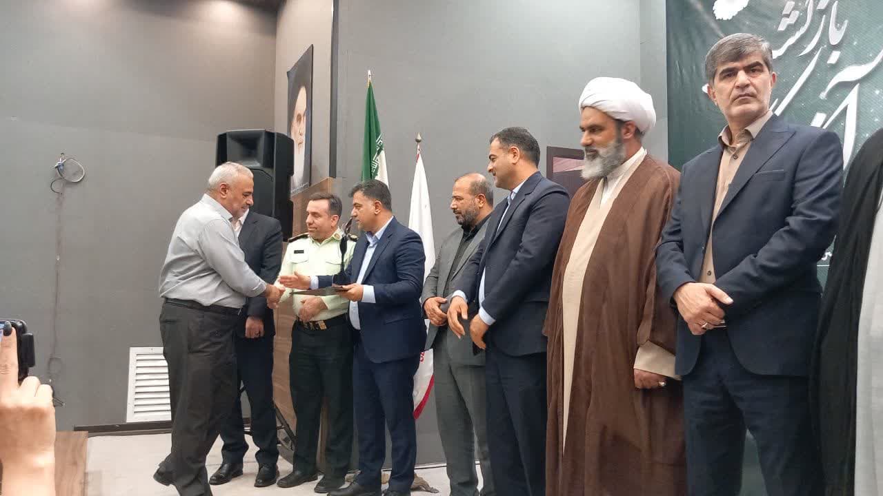 آزادگان سرافراز شهرستان ملارد تجلیل شدند