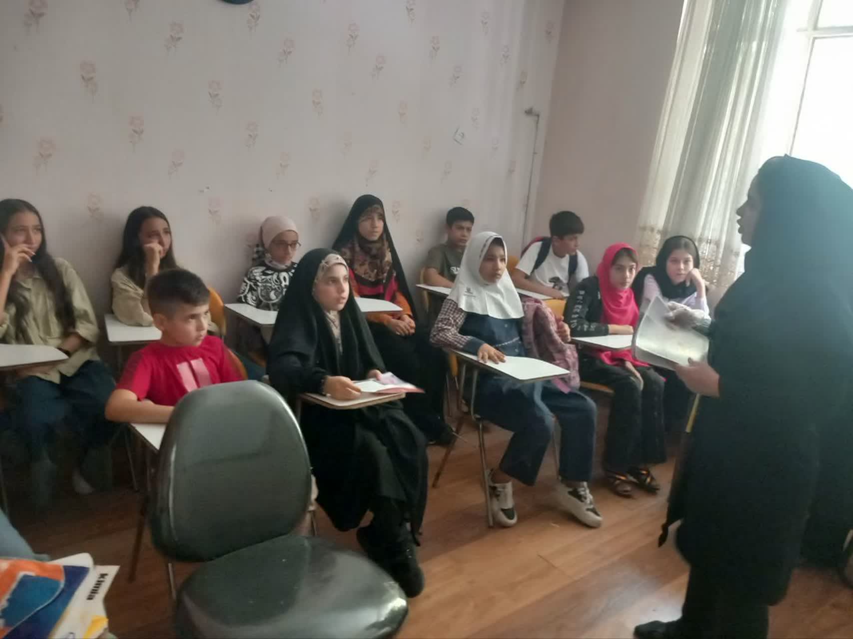انجام غربالگری و معاینات پزشکی کودکان کار و خانواده های آسیب پذیر در ملارد
