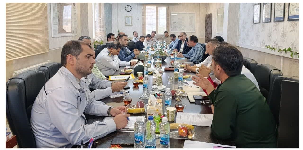 برگزاری جلسه هماهنگی مانور بزرگ پدافندی غیرعامل و عامل در شهرک صنعتی غیردولتی صفادشت