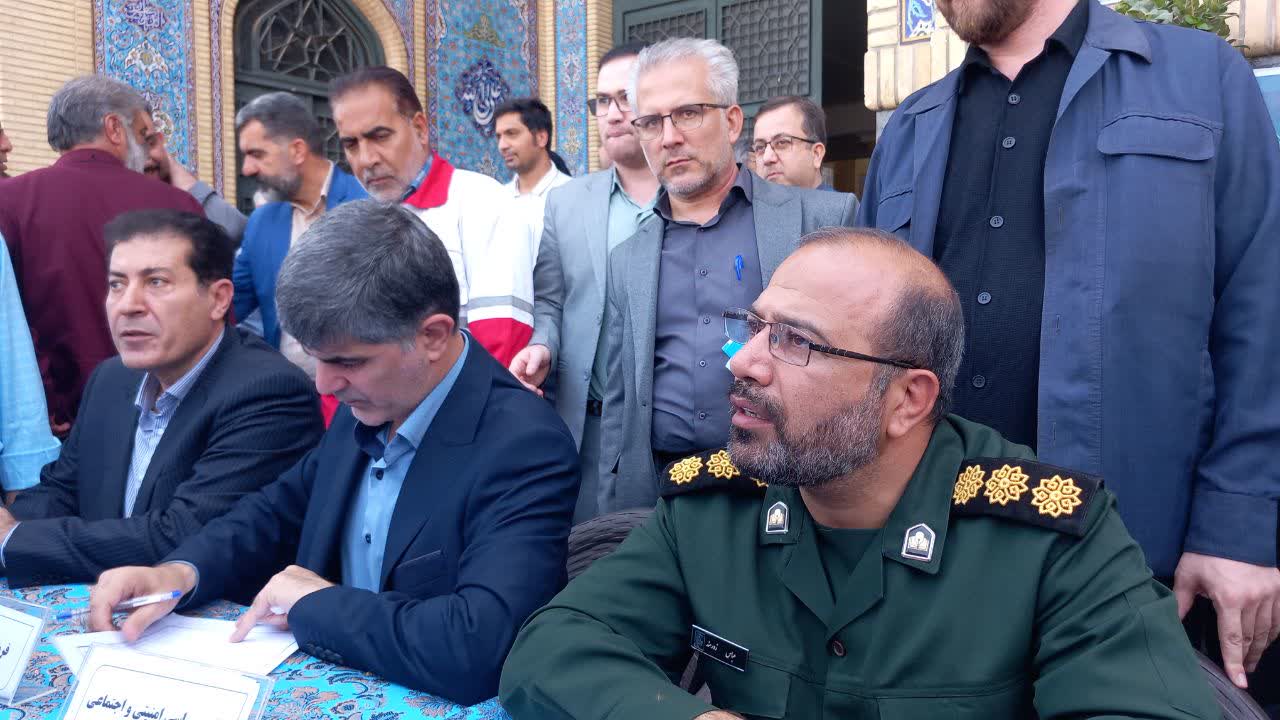 برگزاری میز خدمت به مناسبت هفته دولت در شهرستان ملارد